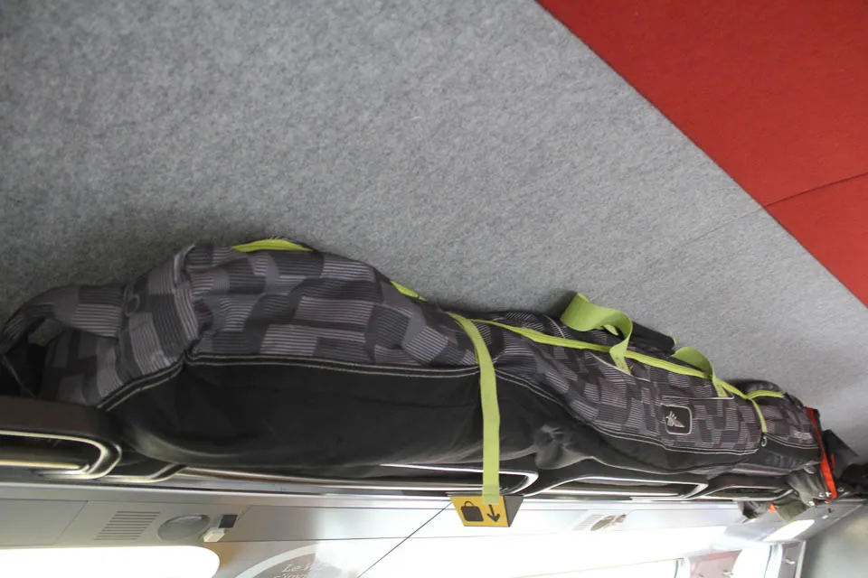 Snowboard on TGV