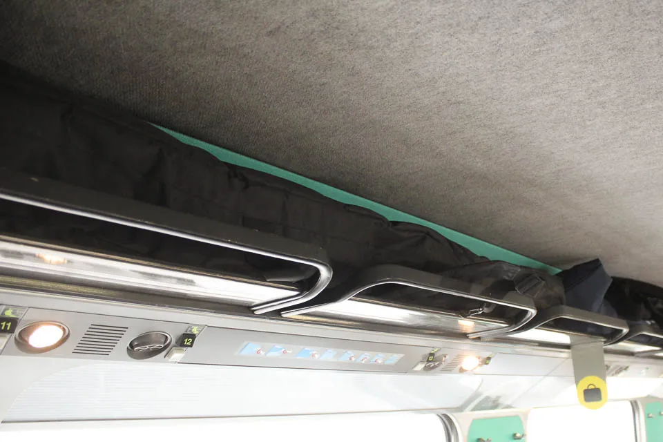 Skis on TGV