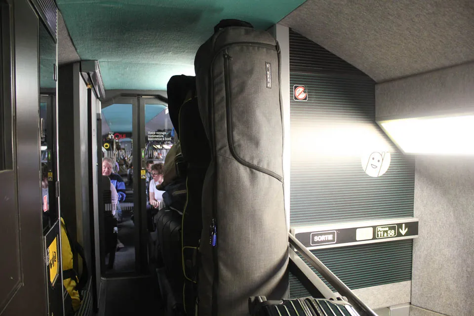 Snowboard on TGV