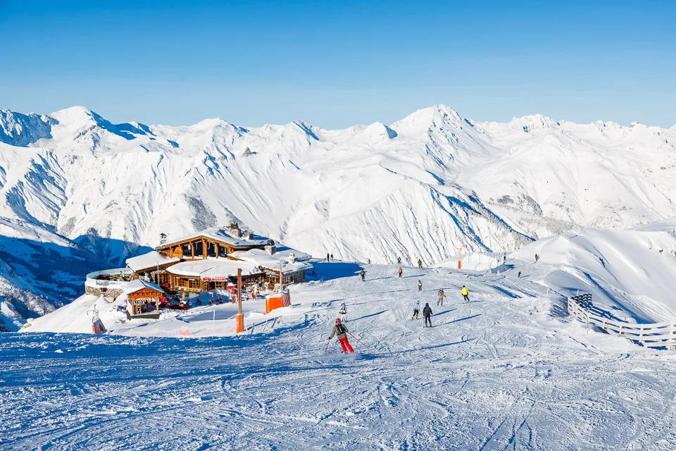 M&eacute;ribel has superb piste skiing