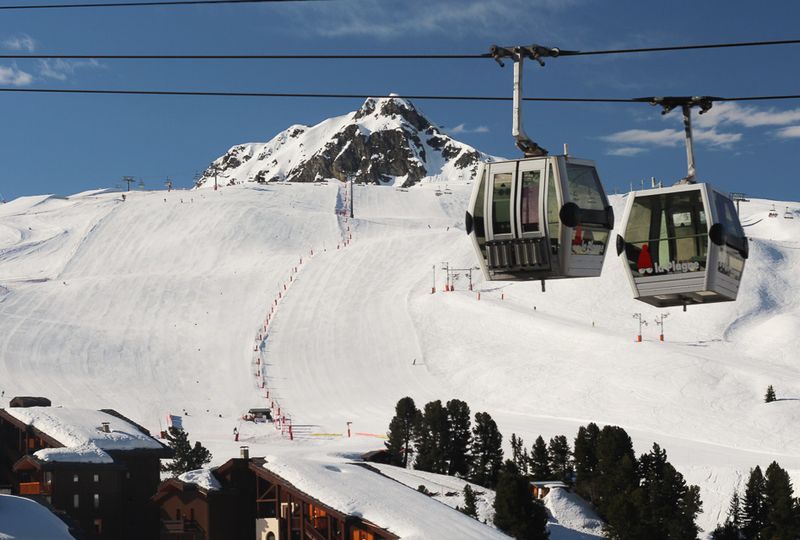 Ski lifts in La Plagne